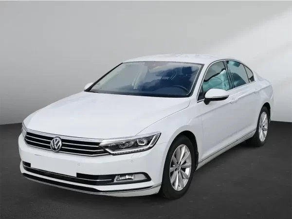 Günlük Kiralık Araç Dizel Otomatik Beyaz Volkswagen Passat