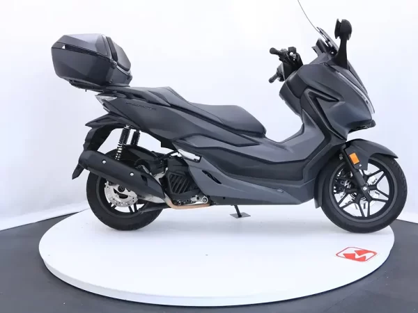 Kiralık Motosiklet Honda Forza 250