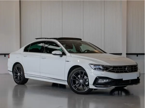 Günlük Kiralık Araç Volkswagen Passat R Line Benzinli Otomatik